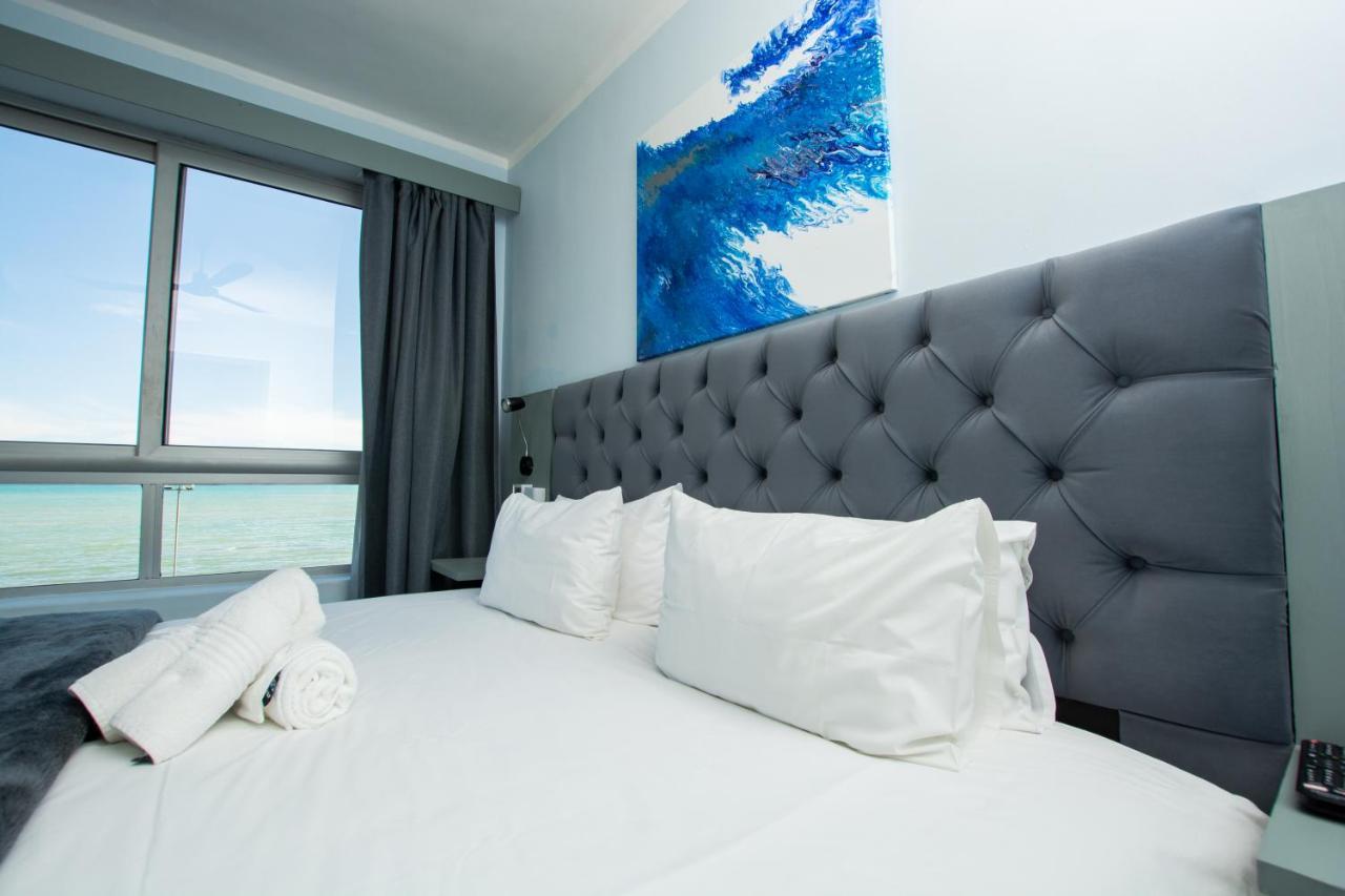 Ocean Breeze Hotel Странд Екстер'єр фото