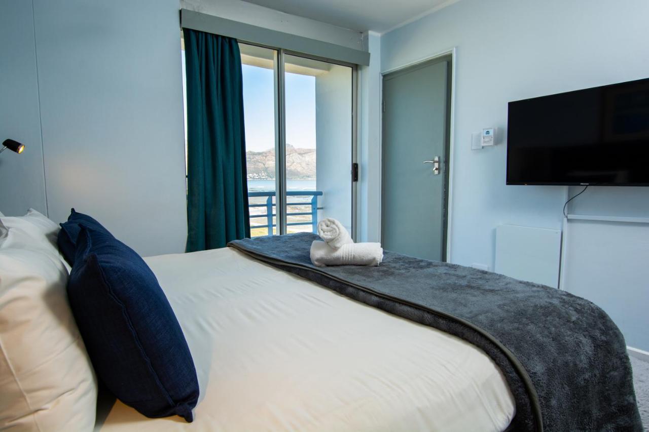 Ocean Breeze Hotel Странд Екстер'єр фото