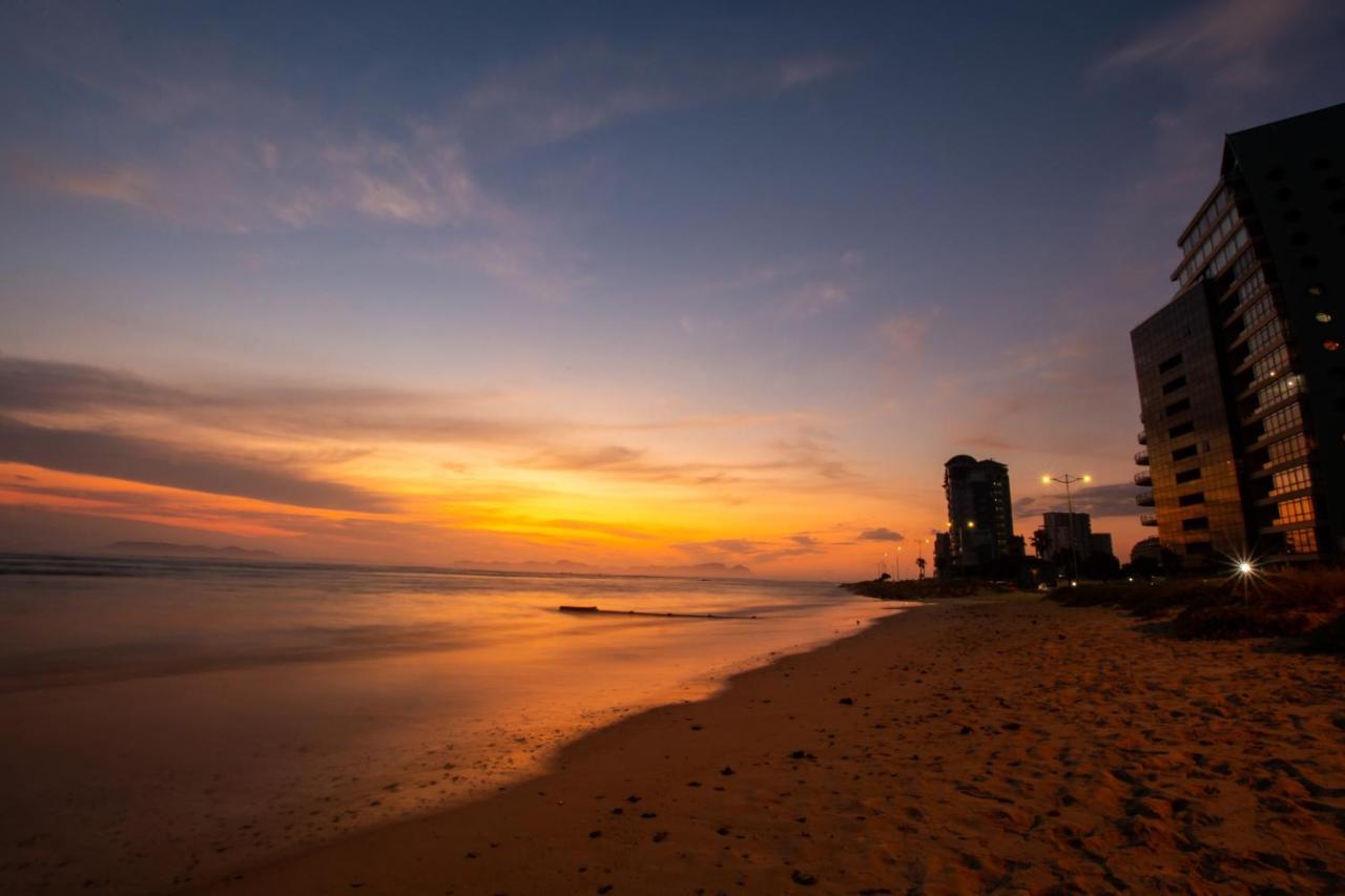 Ocean Breeze Hotel Странд Екстер'єр фото