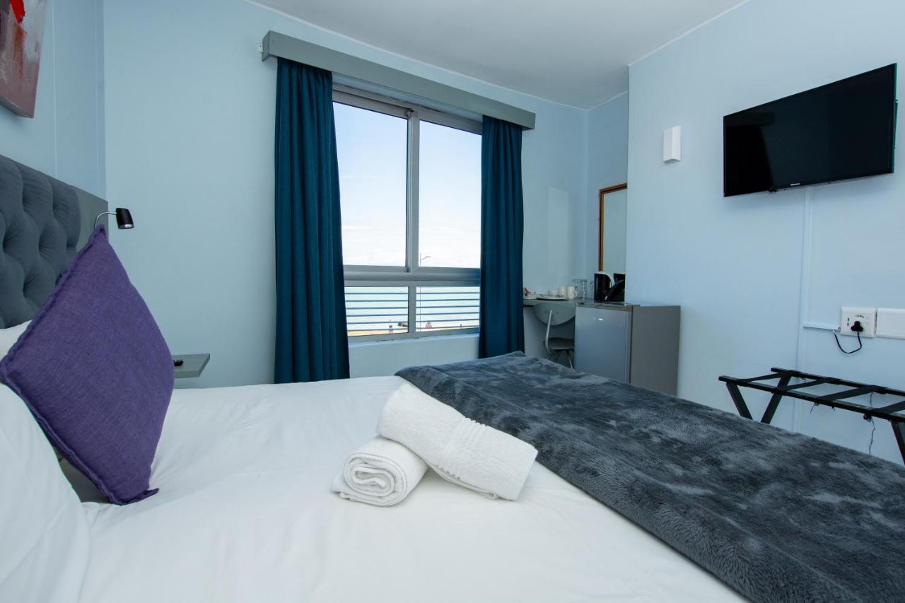 Ocean Breeze Hotel Странд Екстер'єр фото