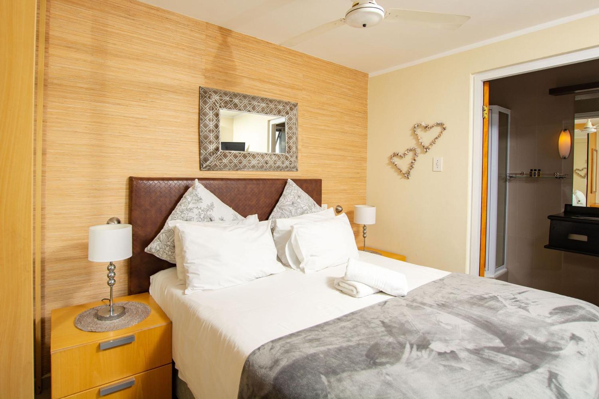 Ocean Breeze Hotel Странд Екстер'єр фото