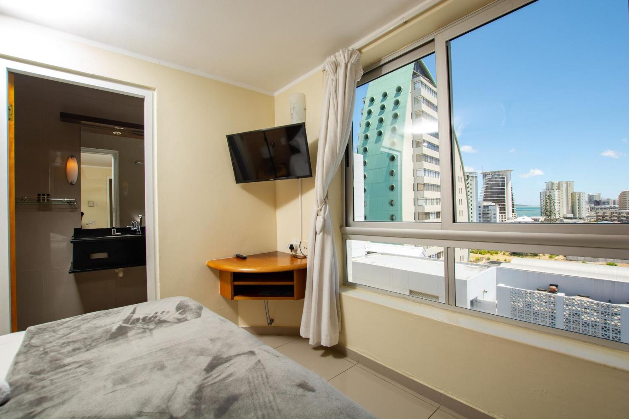 Ocean Breeze Hotel Странд Екстер'єр фото