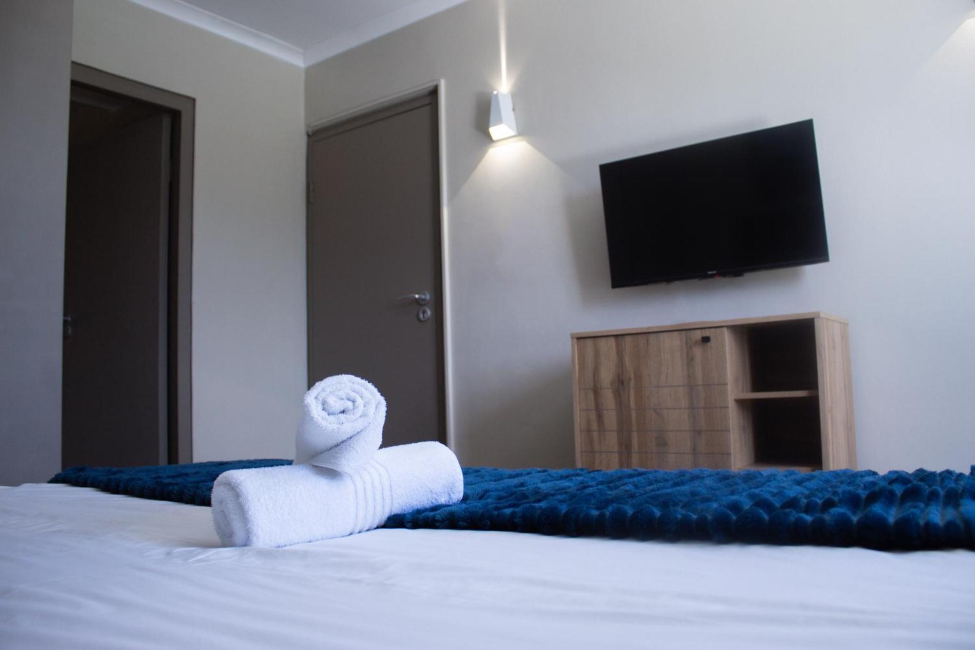 Ocean Breeze Hotel Странд Екстер'єр фото